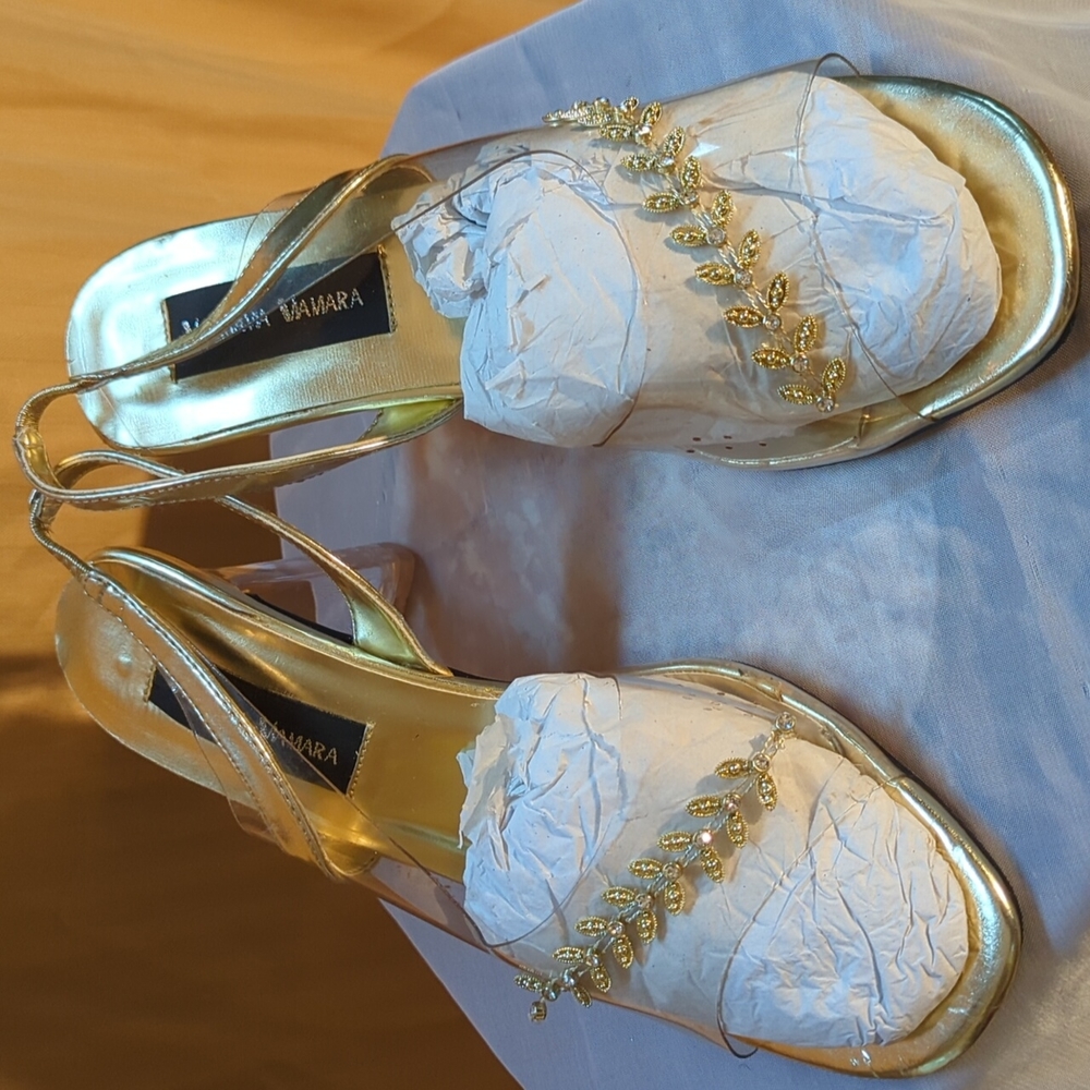 Shoes with matching purse